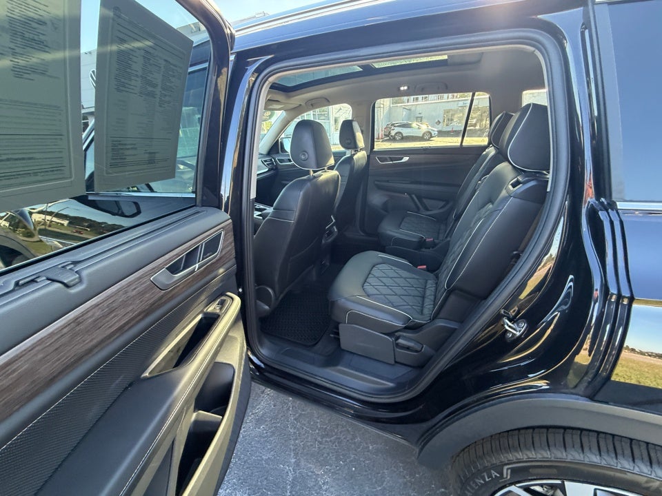 2024 Volkswagen Atlas 2.0T SEL Premium R-Line