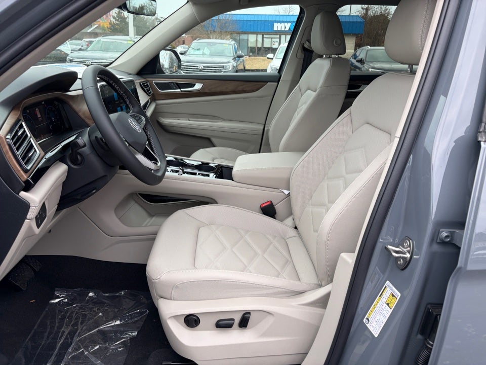 2026 Volkswagen Atlas SE with Technology