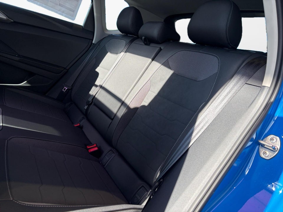 2026 Volkswagen Taos SE Black