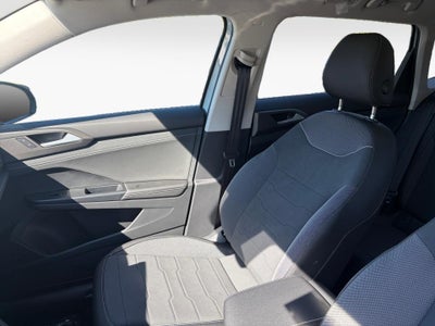 2027 Volkswagen Taos SE Black