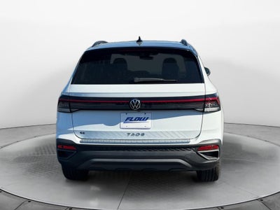 2027 Volkswagen Taos SE Black