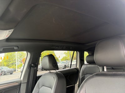 2022 Volkswagen Tiguan SEL R-Line