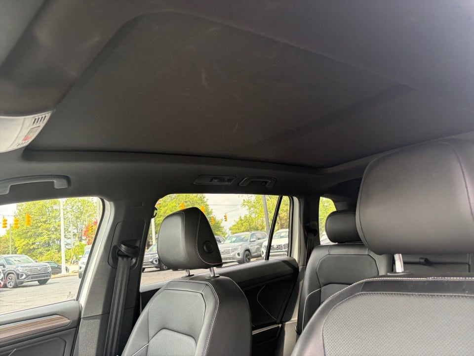 2022 Volkswagen Tiguan SEL R-Line