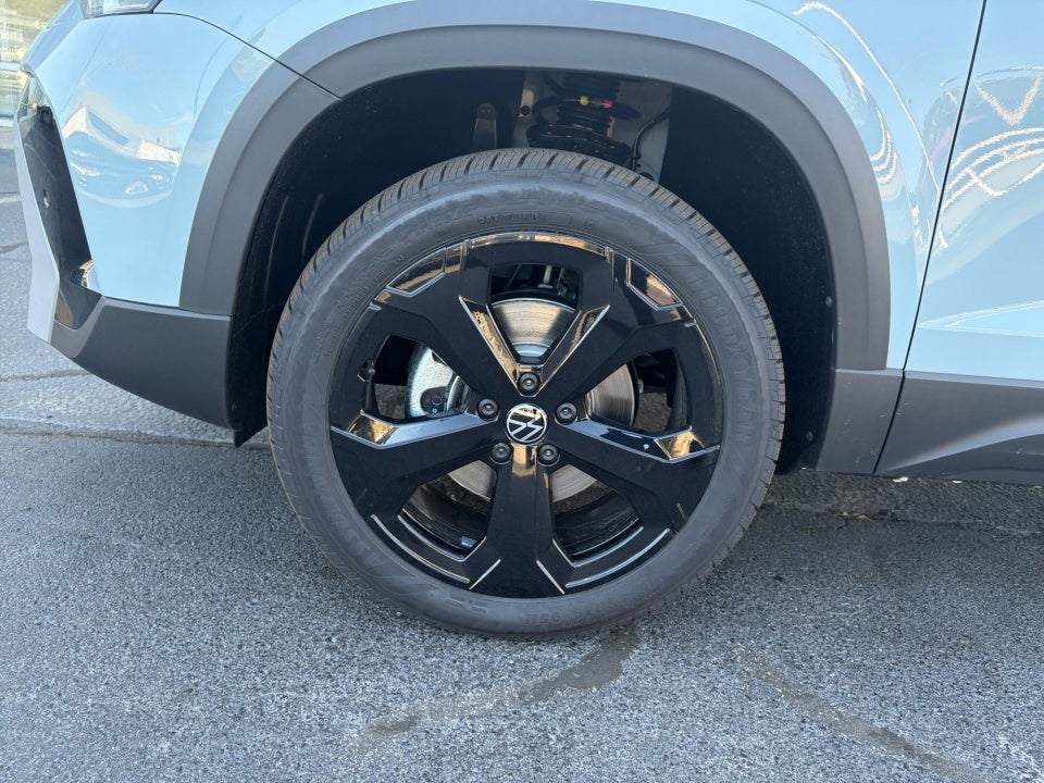 2026 Volkswagen Taos SEL