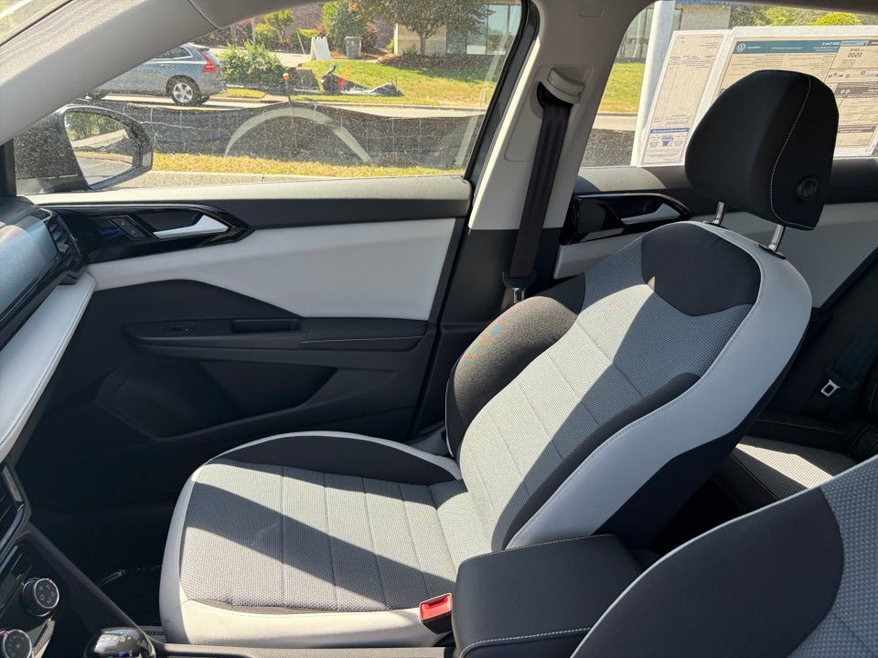 2026 Volkswagen Taos S