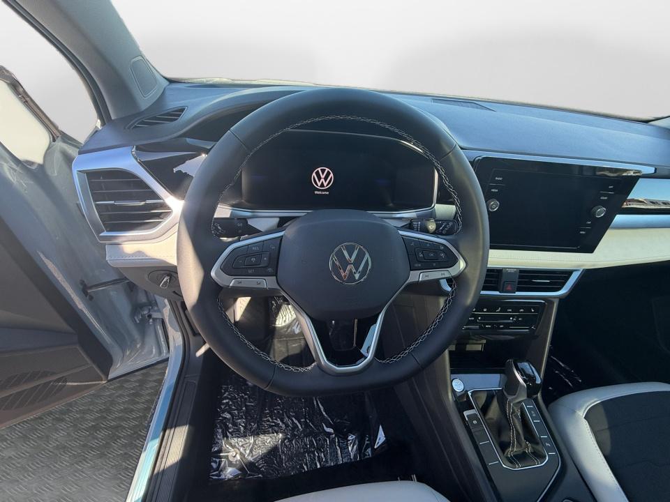 2027 Volkswagen Taos SE