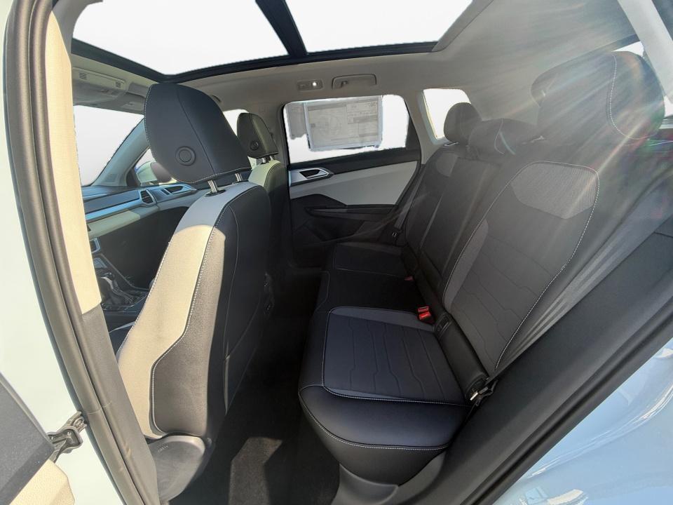 2027 Volkswagen Taos SE