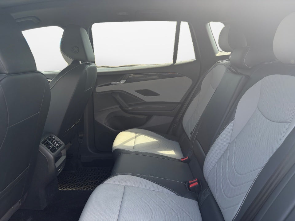 2025 Volkswagen Tiguan 2.0T SE R-Line Black