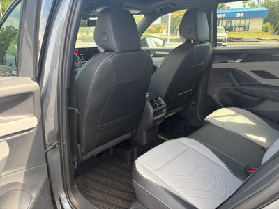 2025 Volkswagen Tiguan 2.0T SE R-Line Black
