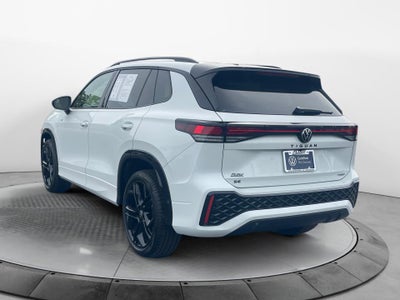 2025 Volkswagen Tiguan SE R-Line Black