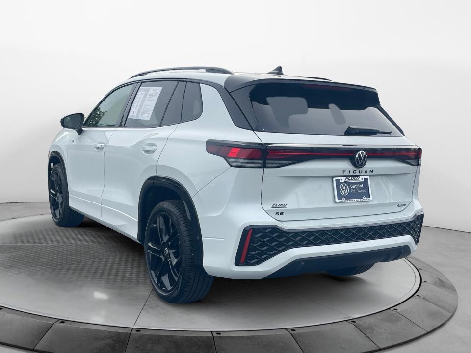 2025 Volkswagen Tiguan SE R-Line Black