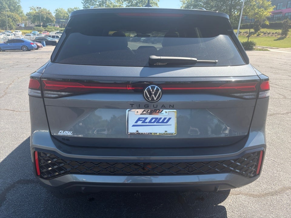 2026 Volkswagen Tiguan SE R-Line Black