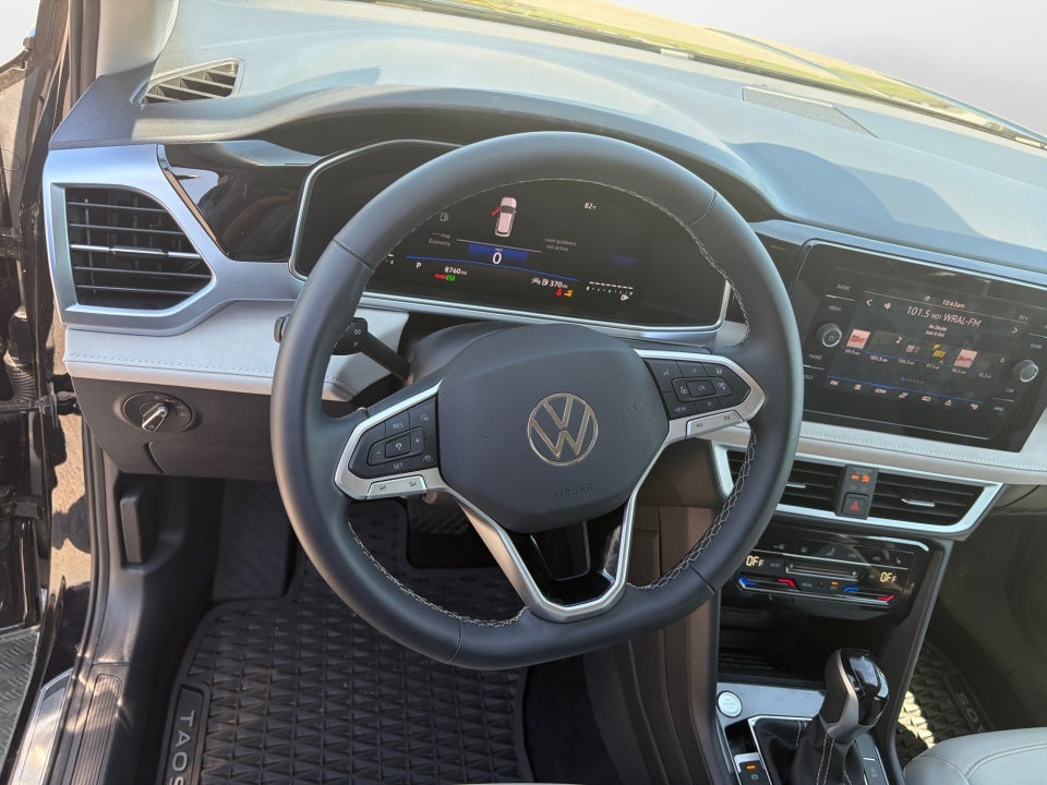 2025 Volkswagen Taos 1.5T SE