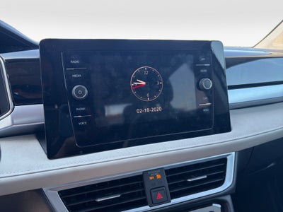2025 Volkswagen Taos 1.5T SE