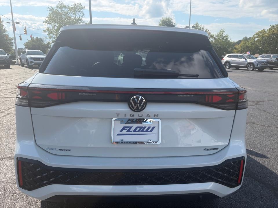 2026 Volkswagen Tiguan SEL R-Line Turbo
