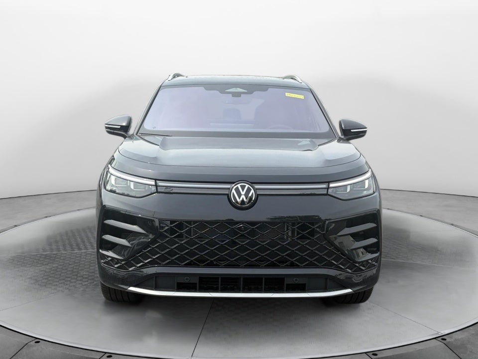2026 Volkswagen Tiguan SEL R-Line Turbo