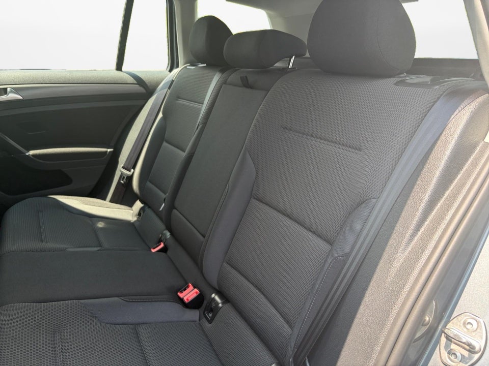 2018 Volkswagen Golf SportWagen S