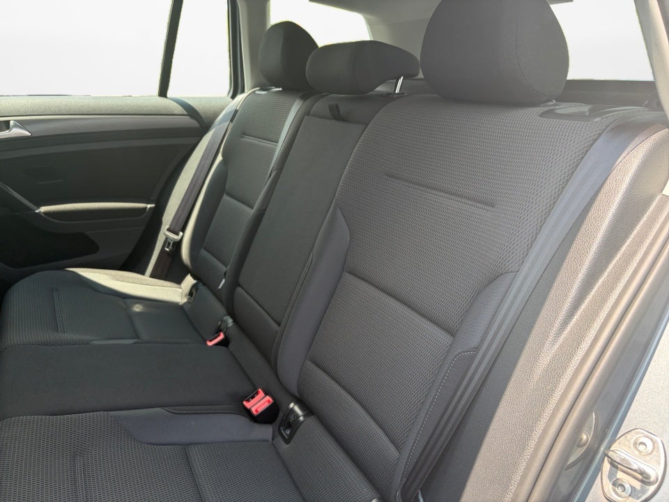 2018 Volkswagen Golf SportWagen S