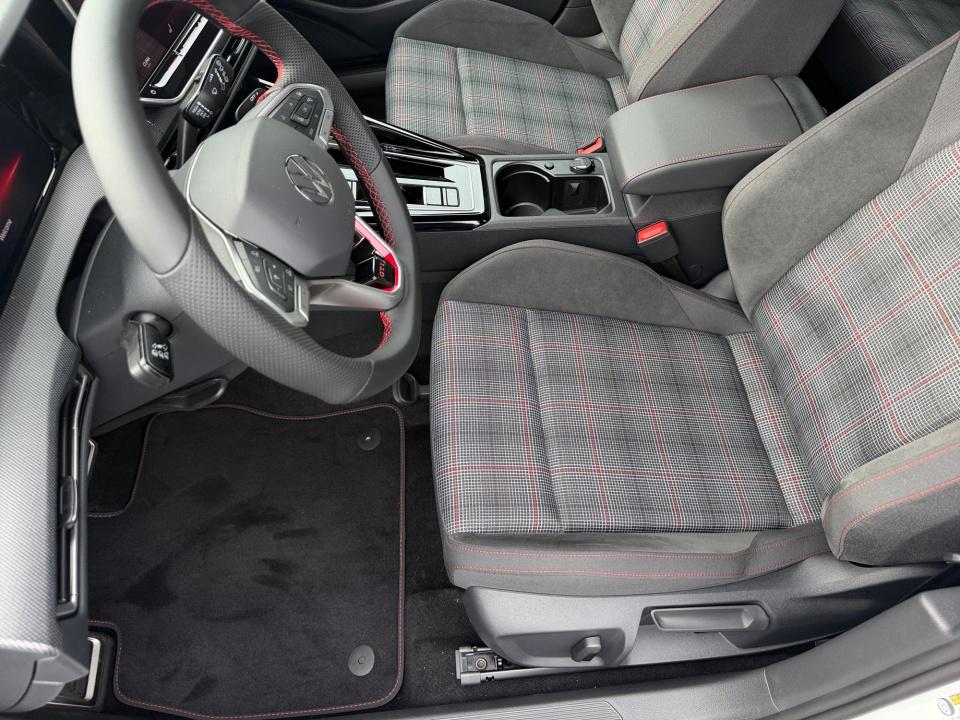 2026 Volkswagen Golf GTI S