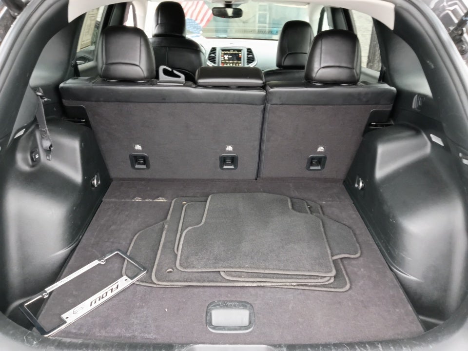 2023 Jeep Cherokee Altitude Lux 4x4