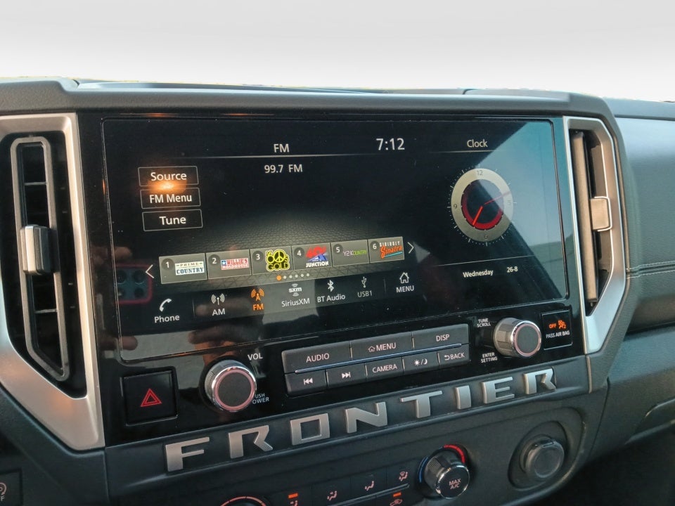 2025 Nissan Frontier SV