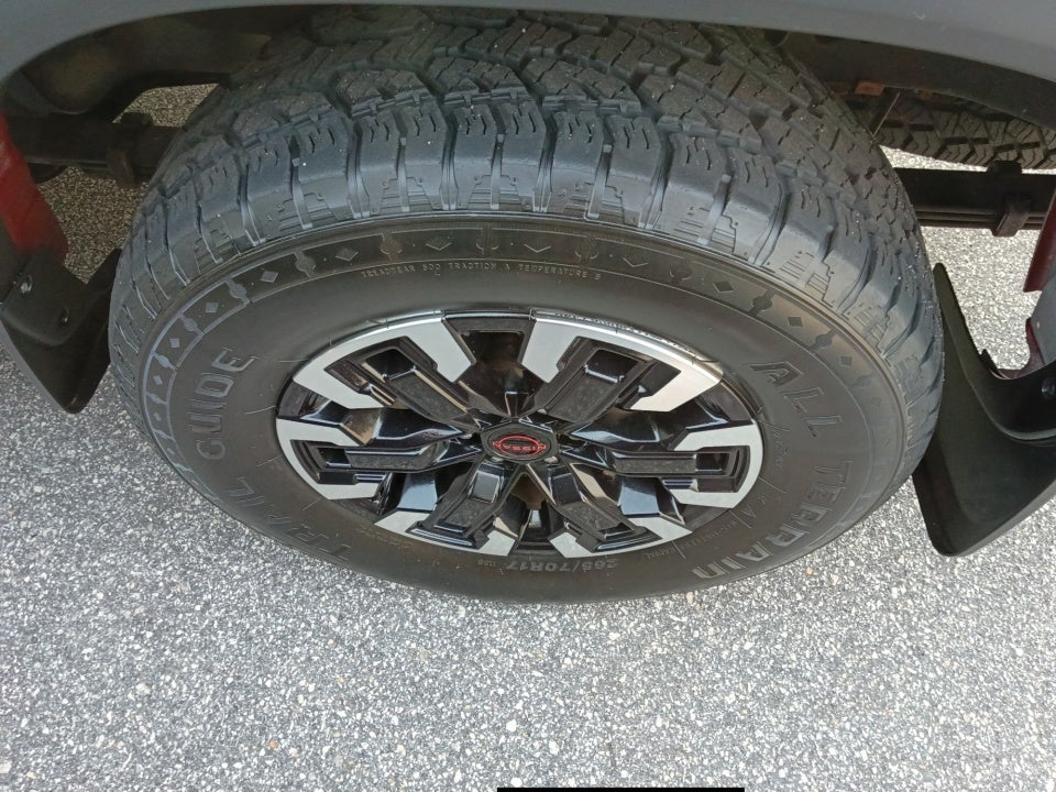 2022 Nissan Frontier Crew Cab PRO-4X 4x4