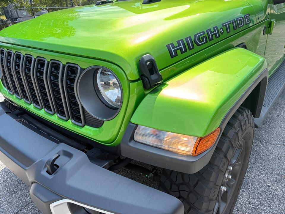 2025 Jeep Gladiator High Tide