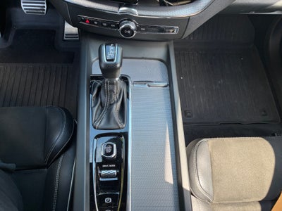 2019 Volvo XC60 R-Design