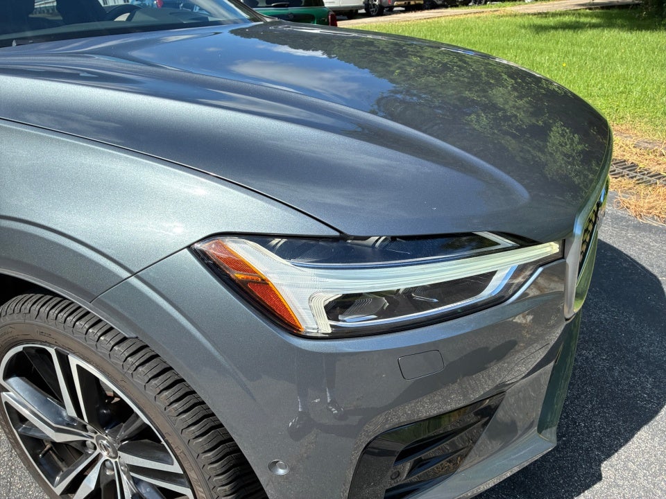 2019 Volvo XC60 R-Design