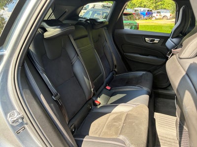 2019 Volvo XC60 R-Design