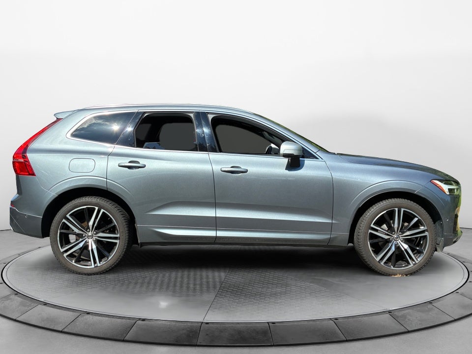 2019 Volvo XC60 R-Design