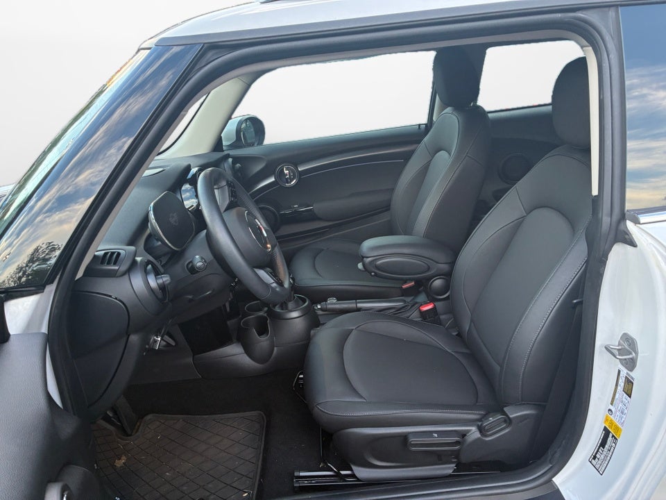 2023 MINI Hardtop Cooper