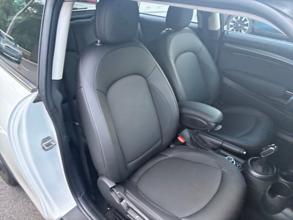 2023 MINI Hardtop Cooper