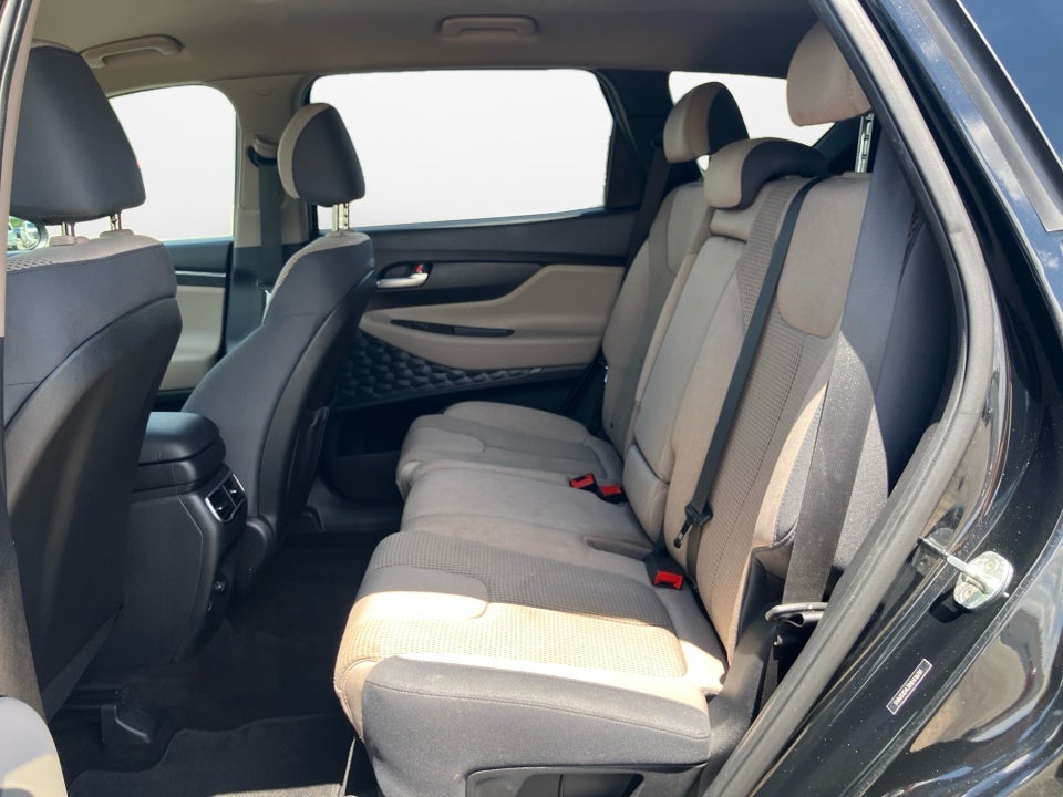 2022 Hyundai Santa Fe SE