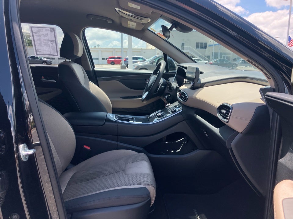 2022 Hyundai Santa Fe SE