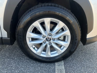 2023 Toyota Corolla Cross LE
