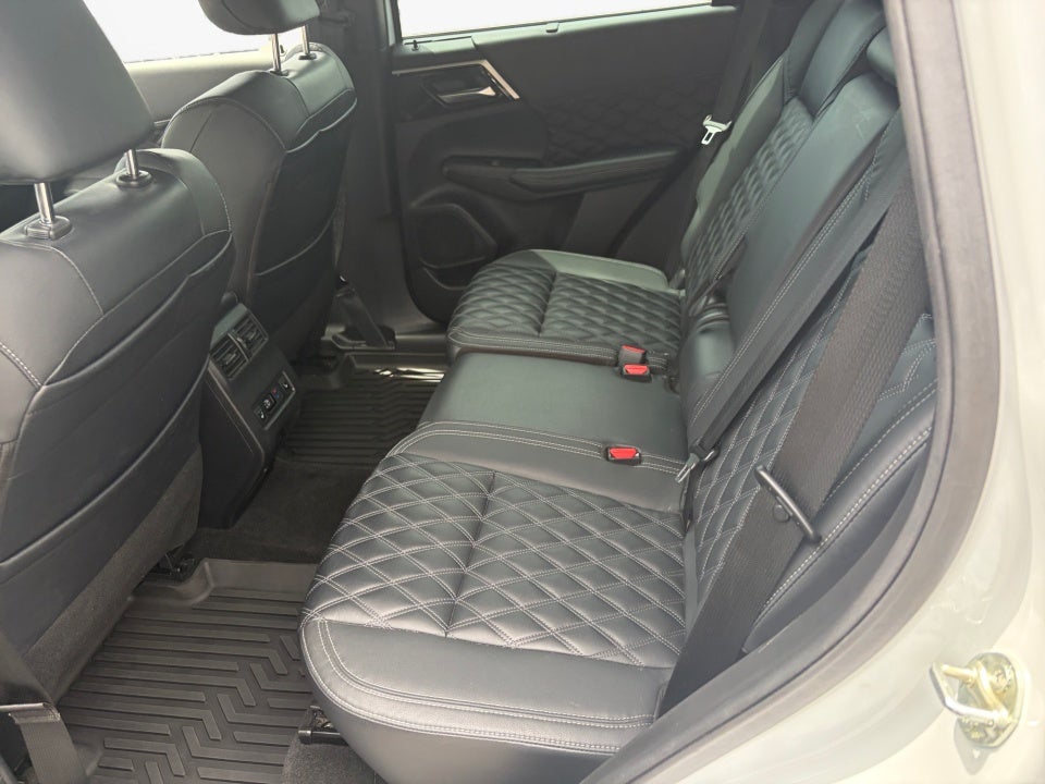 2023 Mitsubishi Outlander SEL