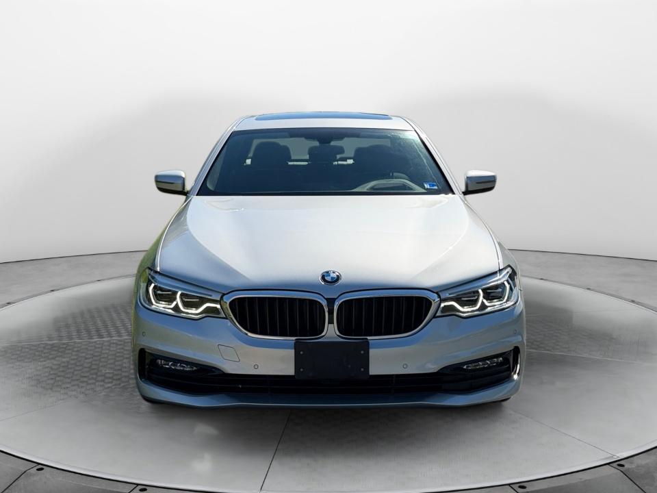 2017 BMW 540i 540i