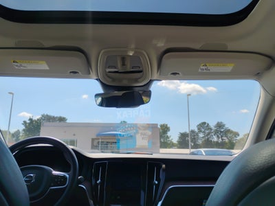 2024 Volvo S60 Plus Dark Theme
