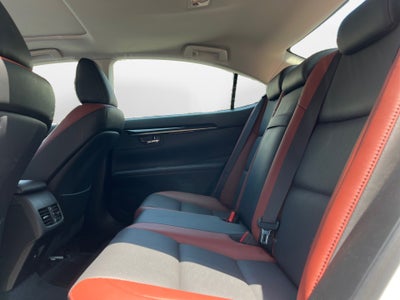 2015 Lexus ES 350 Crafted Line
