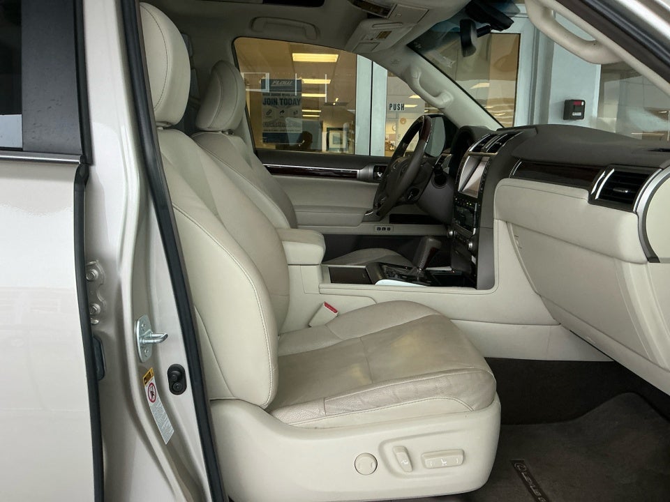 2016 Lexus GX 460 4WD 4dr