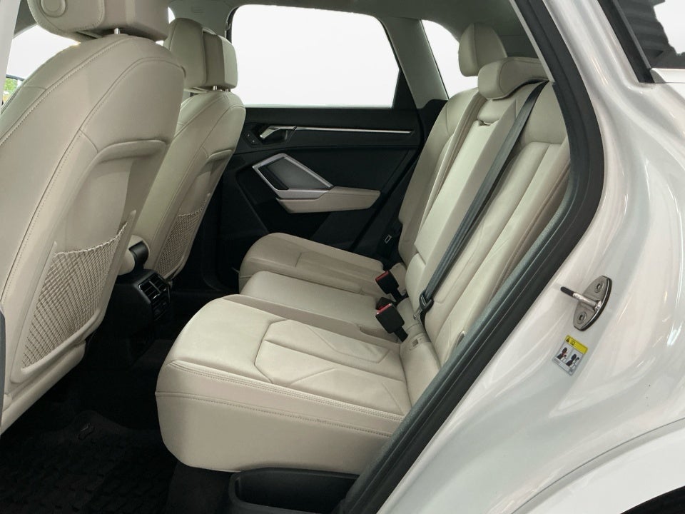 2022 Audi Q3 S line Premium