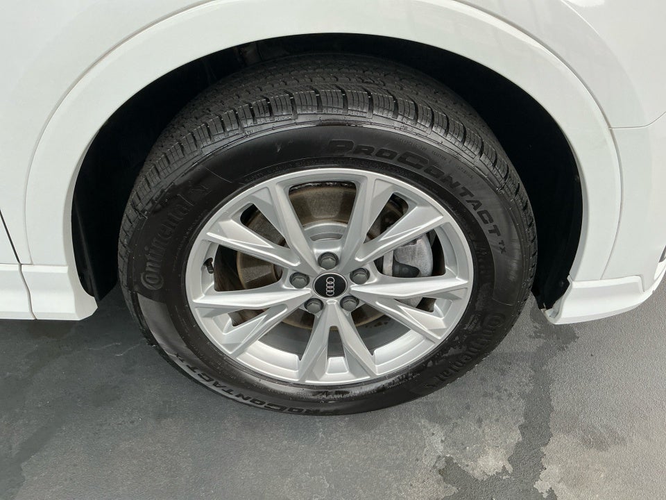 2022 Audi Q3 S line Premium