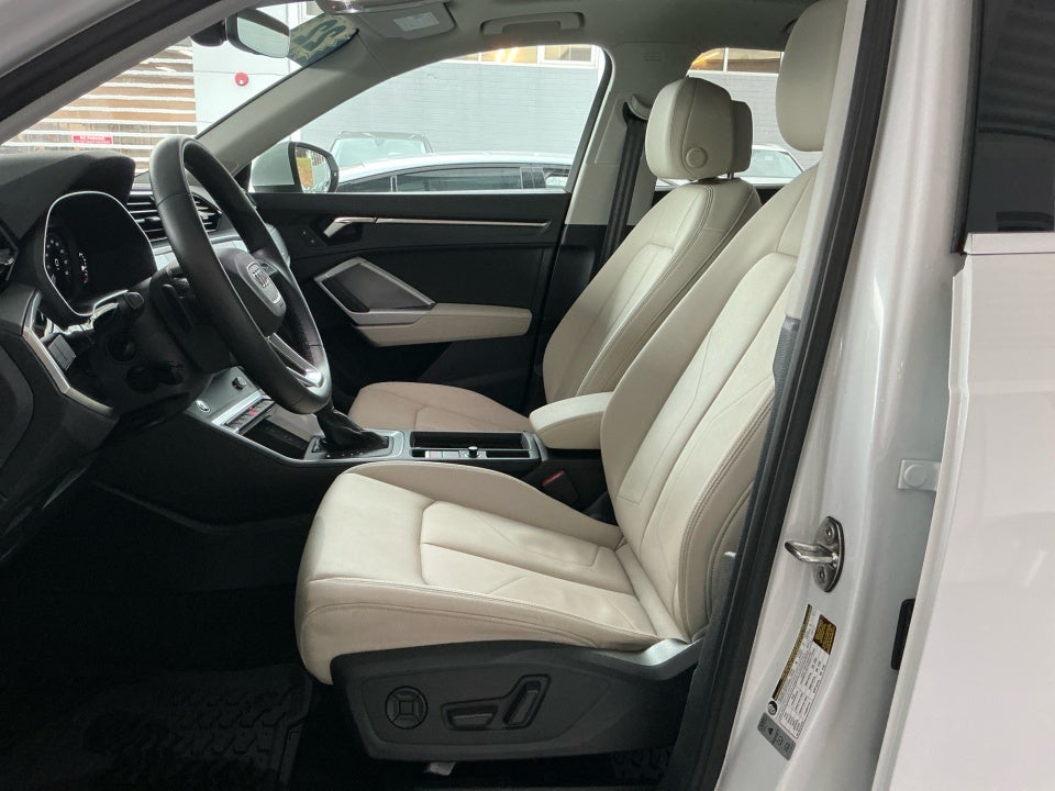 2022 Audi Q3 S line Premium