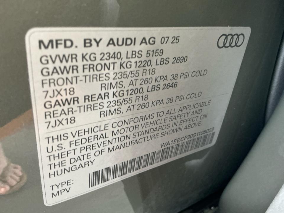 2025 Audi Q3 Premium 45 TFSI S line quattro Tiptronic