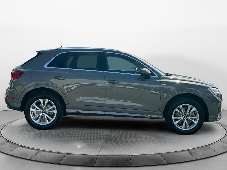 2025 Audi Q3 Premium 45 TFSI S line quattro Tiptronic