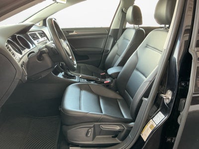 2021 Volkswagen Golf TSI