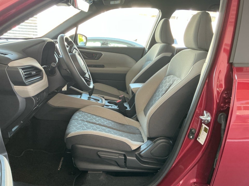 2025 Subaru Forester AWD