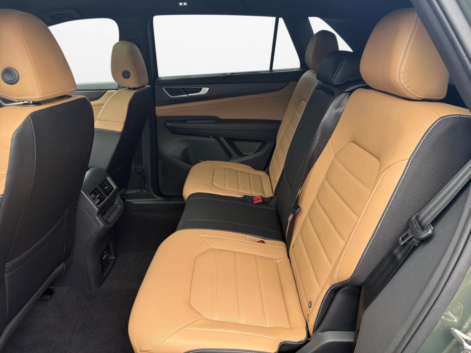 2026 Volkswagen Atlas Cross Sport 2.0T SEL R-Line Black