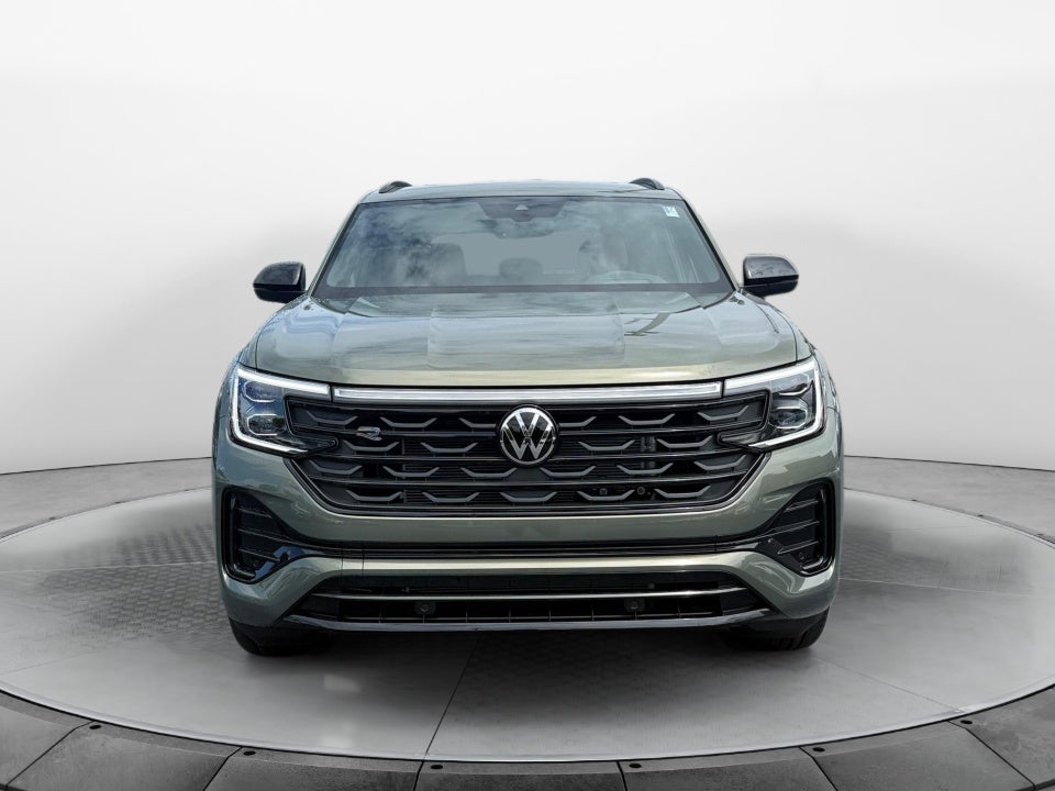 2026 Volkswagen Atlas Cross Sport 2.0T SEL R-Line Black